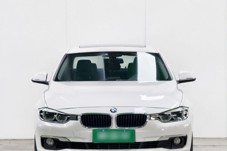 BMW 3 Series 2017 #5 BMW 3 Series 2017 car image #5