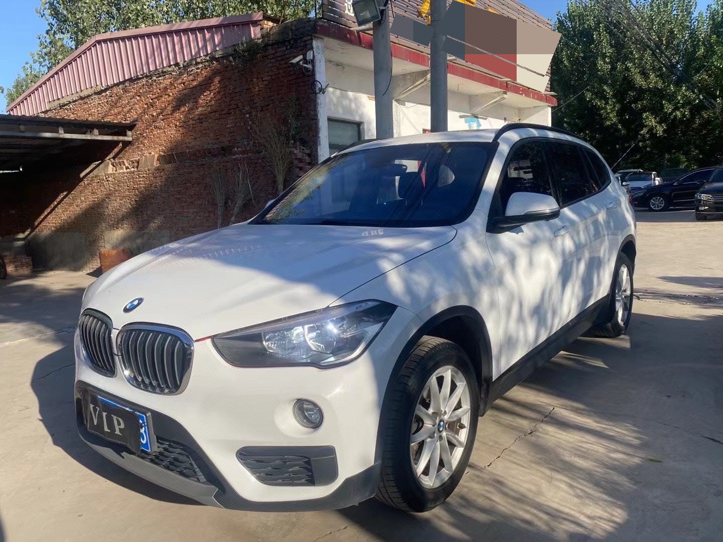 BMW X1 2018 BMW X1 2018 car image