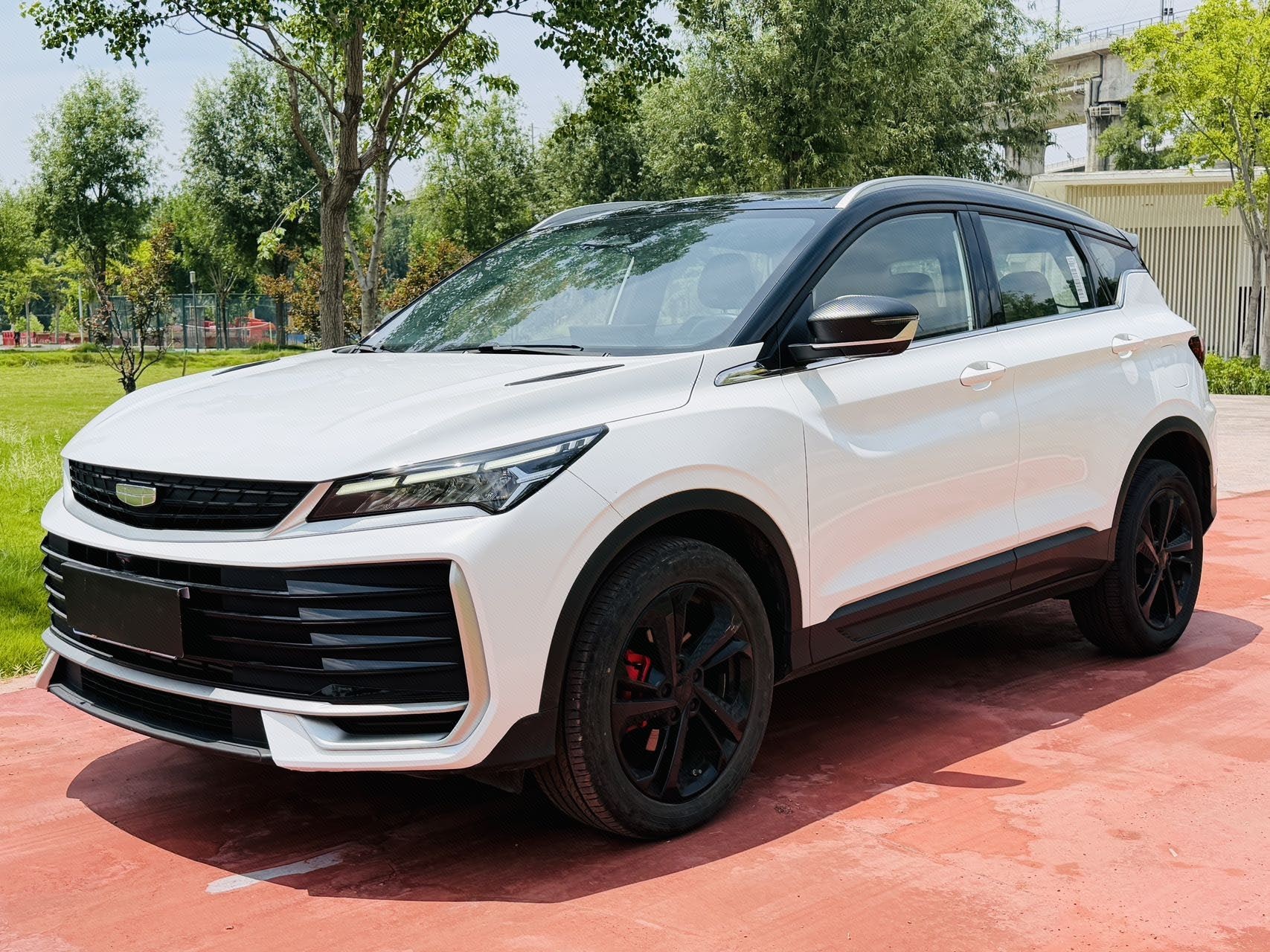 GEELY Coolray 2024 immagine di auto 