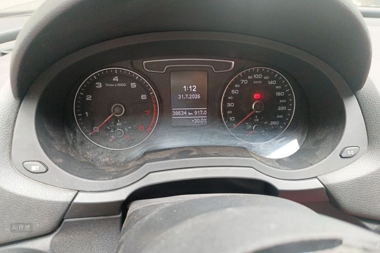 Audi Q3 2018 immagine di auto #14