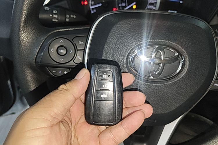 Toyota Corolla 2023 car image #14