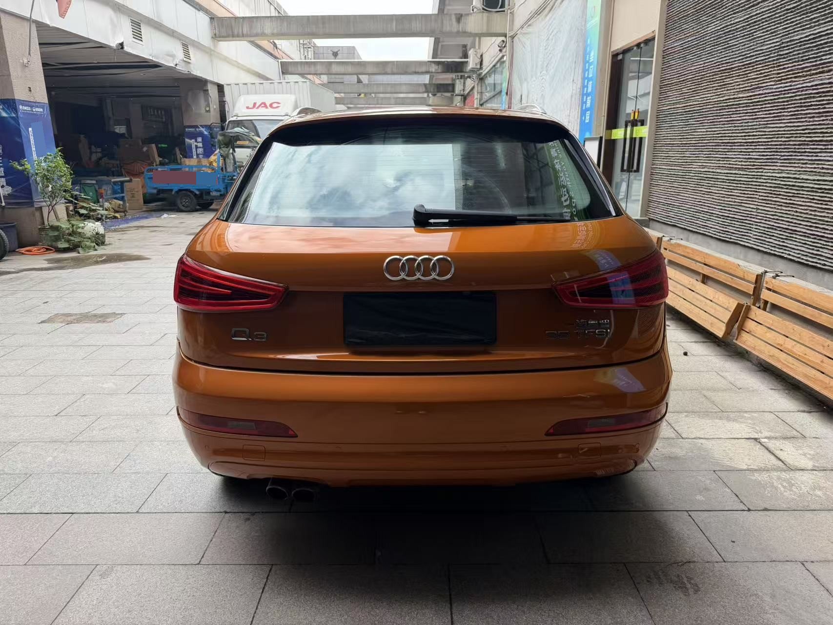 Audi Q3 2014 car image #4