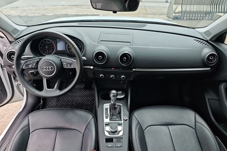 Audi A3 2020 car image #11