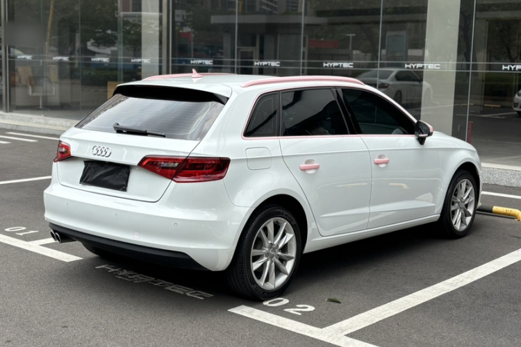 Audi A3 2017 car image #8