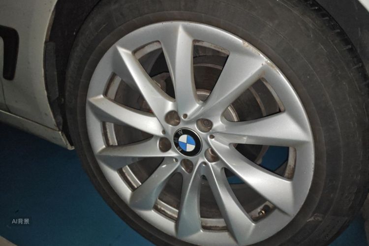 BMW 3 Series GT 2018 car image #9