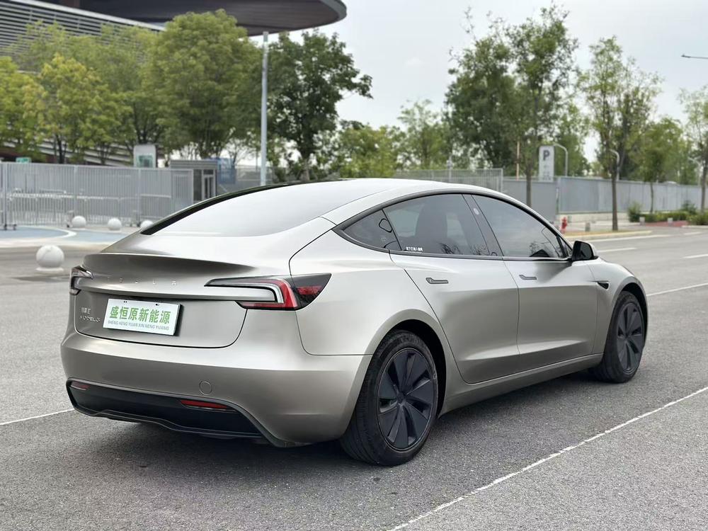 Tesla Model 3 2023 car image #7