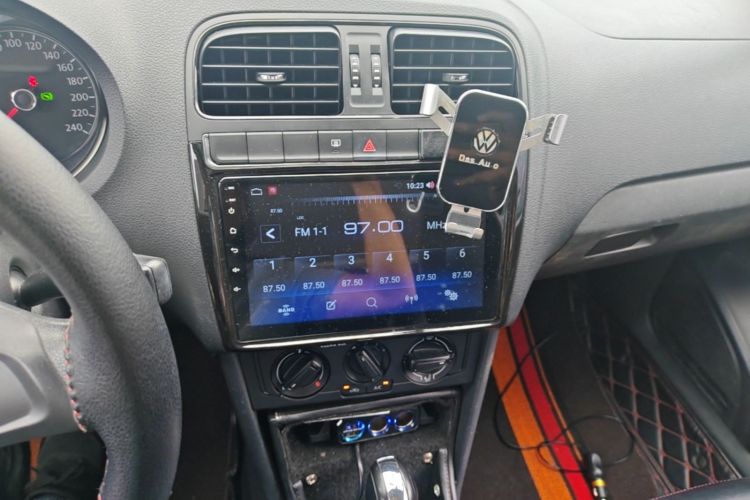 Volkswagen Polo 2017 #15 Volkswagen Polo 2017 car image #15