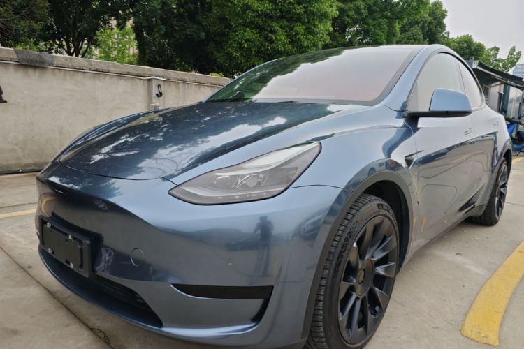 Tesla Model Y 2022 #2 Tesla Model Y 2022 car image #2