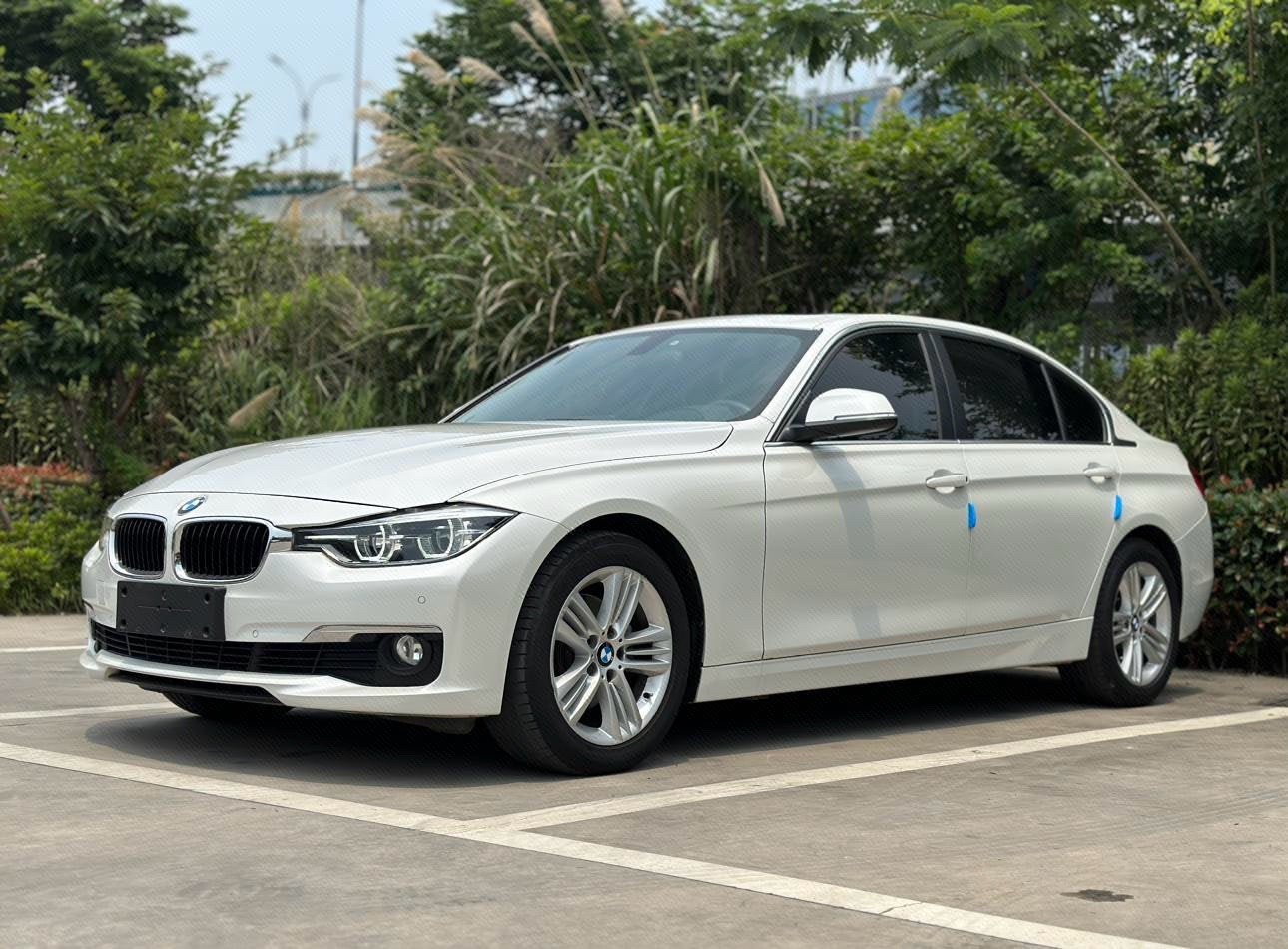 BMW 3 Series 2017 BMW 3 Series 2017 car image