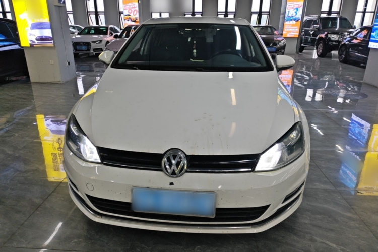 Volkswagen Golf 2014 car image #3