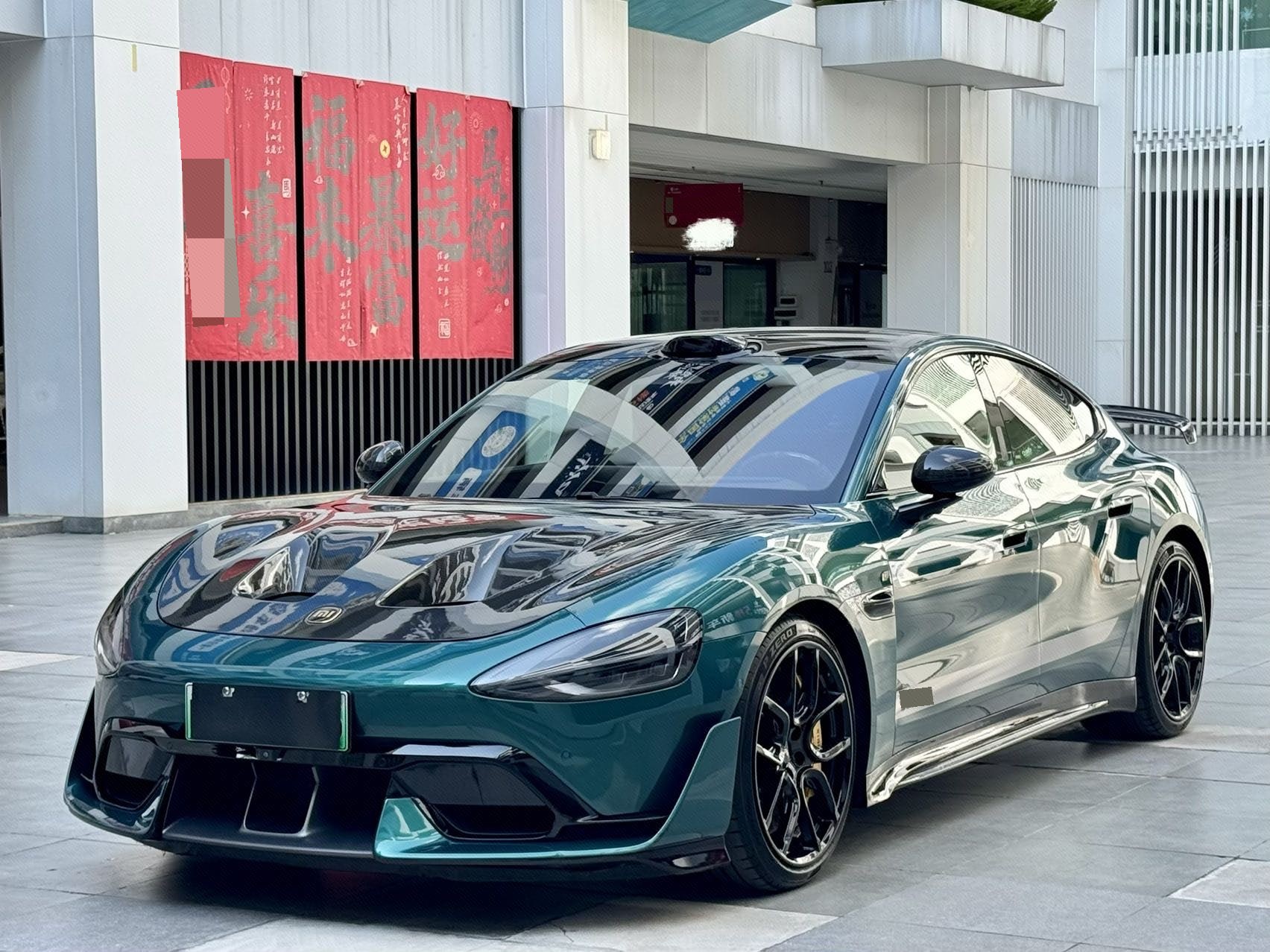 MI SU7 Ultra 2025 car image 