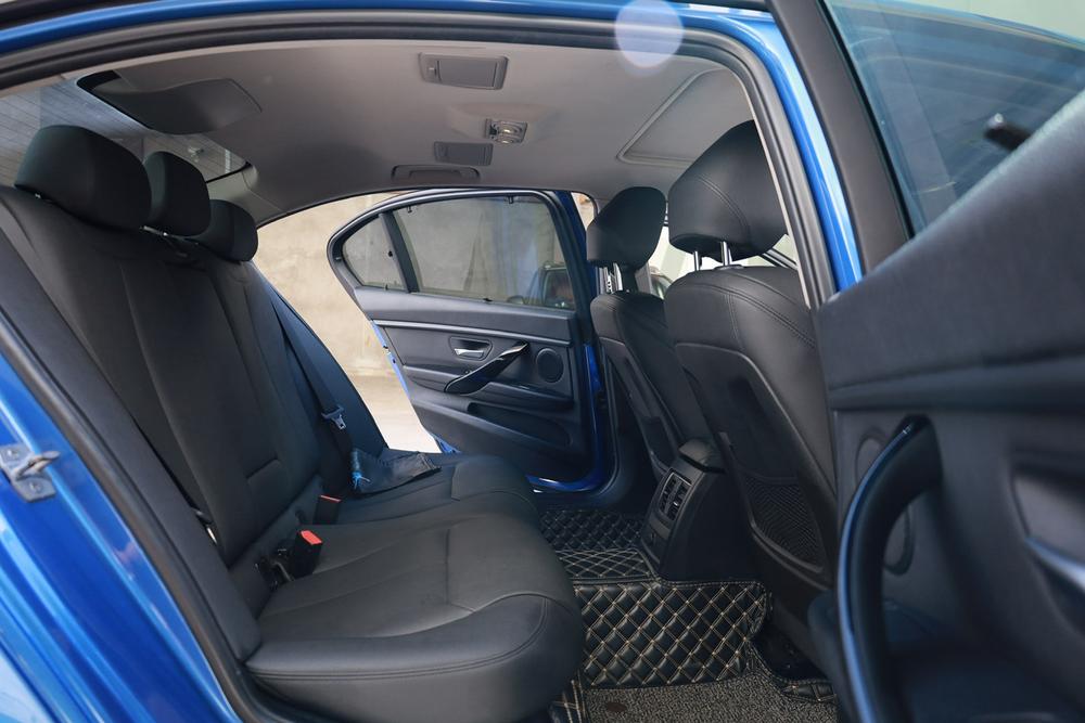 BMW 3 Series 2019 #9 BMW 3 Series 2019 car image #9
