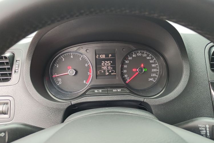 Volkswagen Polo 2017 #12 Volkswagen Polo 2017 car image #12