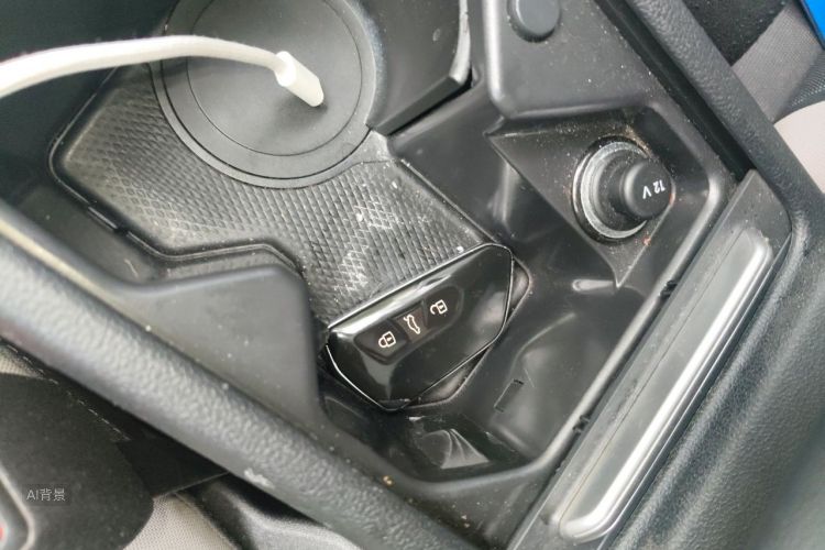 Volkswagen Golf 2021 car image #10