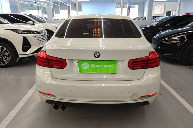 BMW 3 Series 2018 #4 BMW 3 Series 2018 car image #4