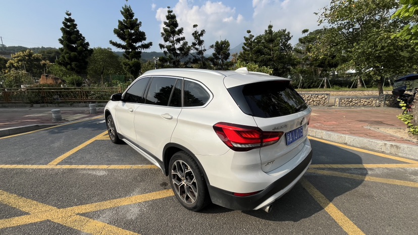 BMW X1 2022 car image #8