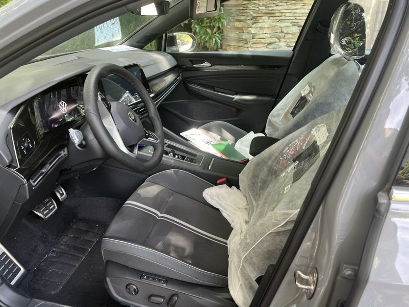 Volkswagen Golf 2026 car image #7