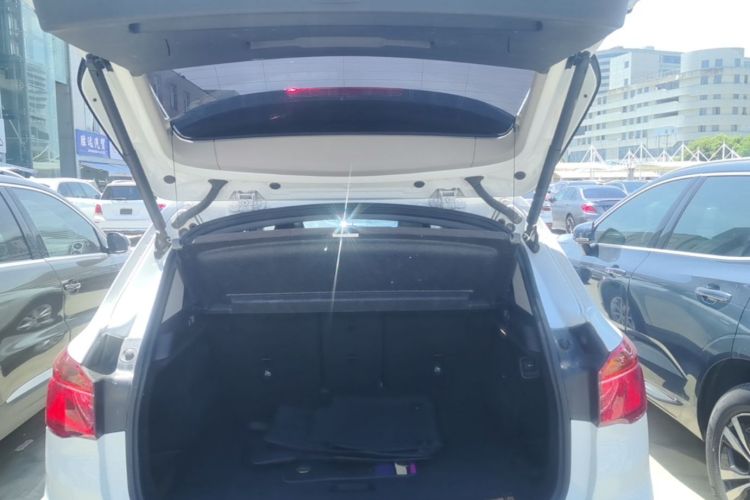 BMW X1 2018 car image #21