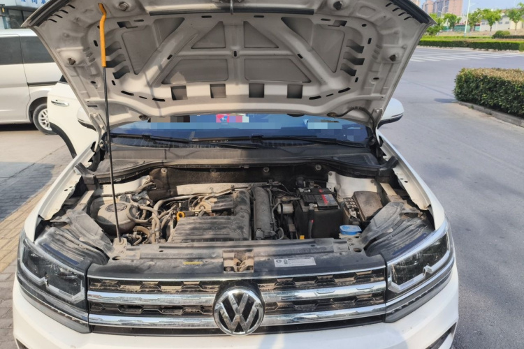 Volkswagen Tharu 2020 car image #22