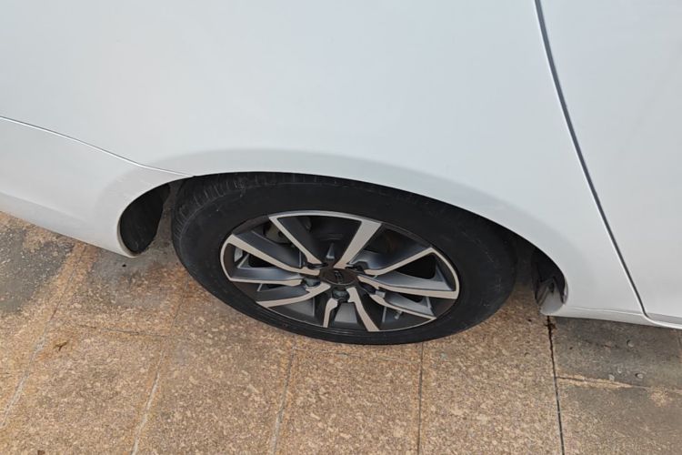 GEELY Emgrand 2021 #10 GEELY Emgrand 2021 car image #10