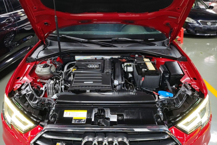 Audi A3 2019 car image #20