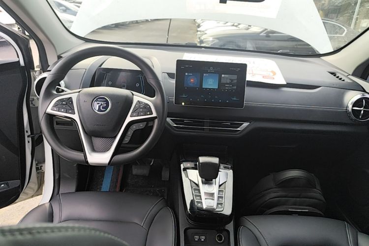 BYD Yuan New Energy 2020 car image #10