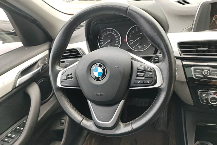 BMW X1 2016 immagine di auto #11