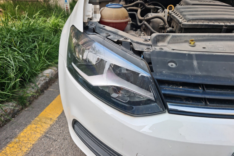 Volkswagen Polo 2016 car image #8