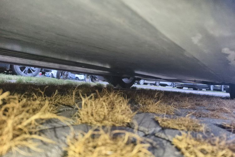 Tesla Model Y 2021 car image #23