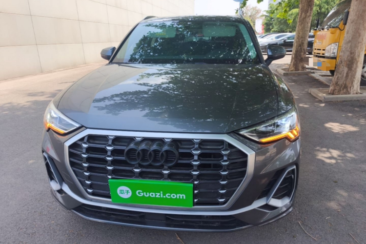 Audi Q3 2020 immagine di auto #3