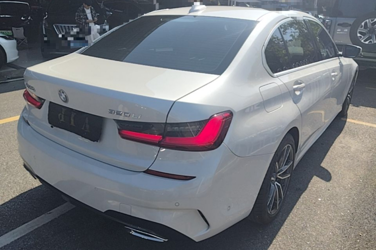 BMW 3 Series 2020 car image #7