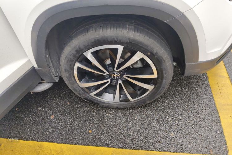 Volkswagen Tharu 2021 car image #9