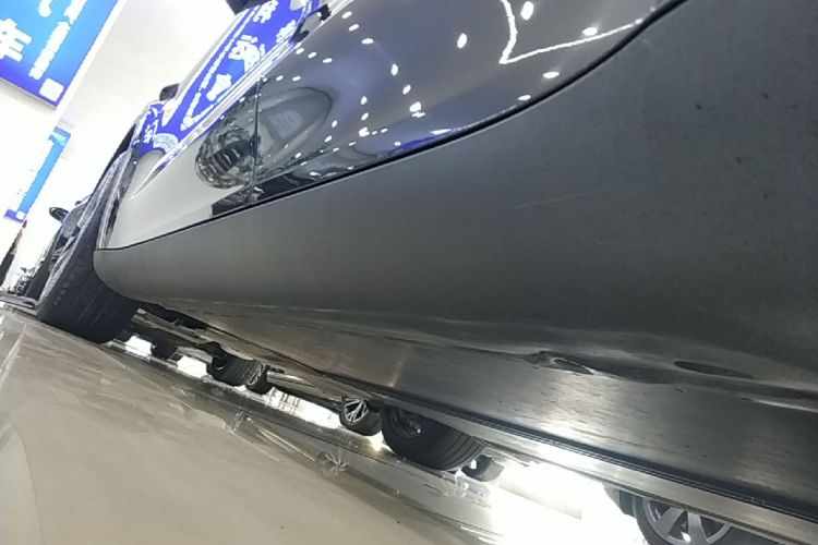 Tesla Model Y 2024 #27 Tesla Model Y 2024 immagine di auto #27