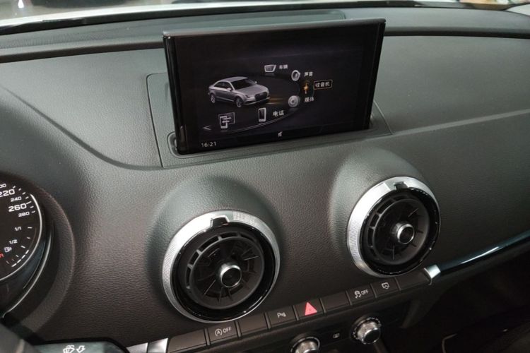 Audi A3 2021 car image #13