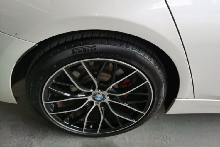 BMW 3 Series 2017 car image #4