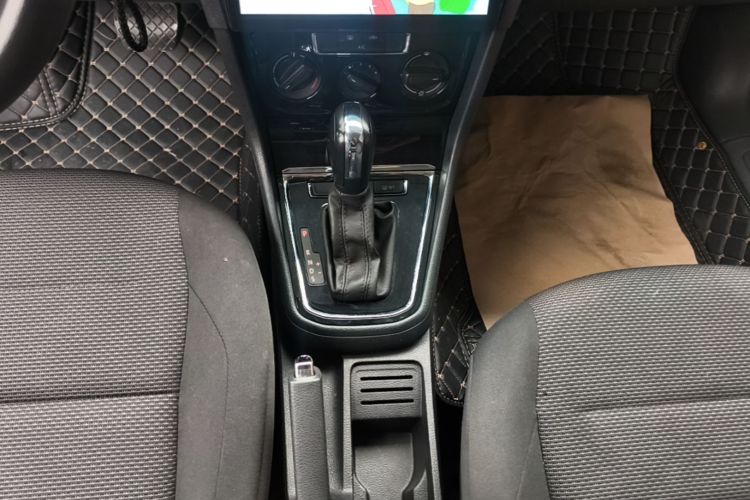 Volkswagen Bora 2021 صورة سيارة #14