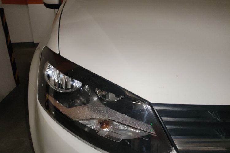 Volkswagen Polo 2016 car image #8