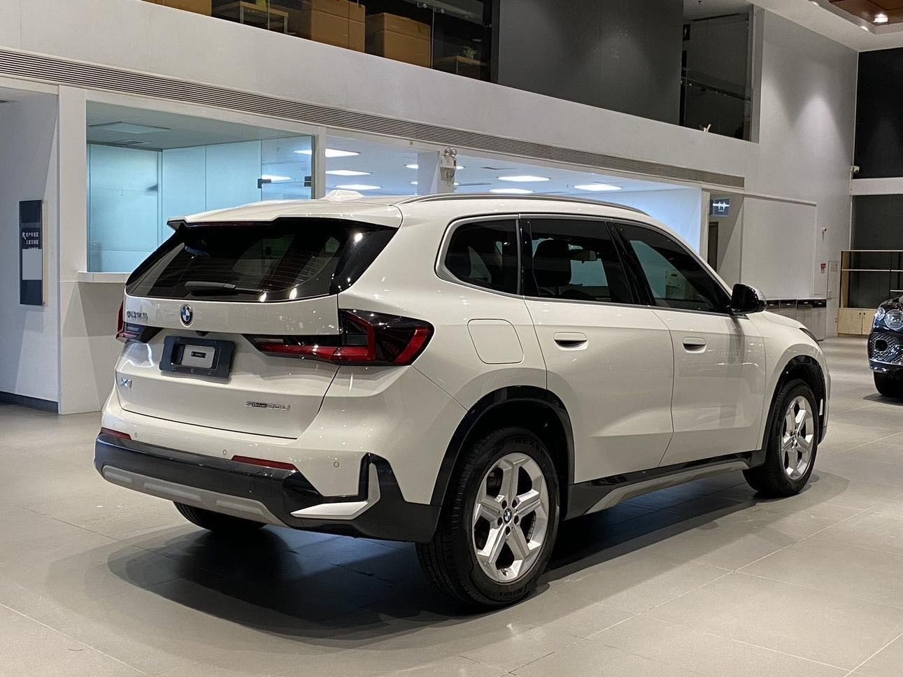 BMW X1 2023 #5 BMW X1 2023 car image #5