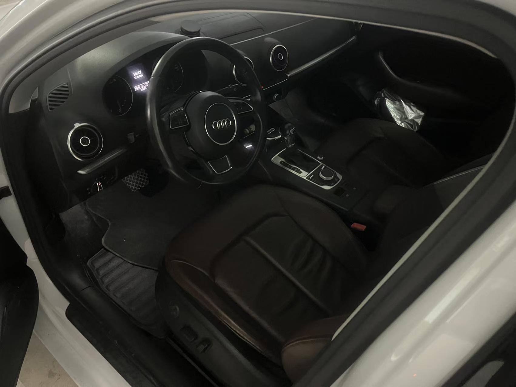 Audi A3 2015 car image #4