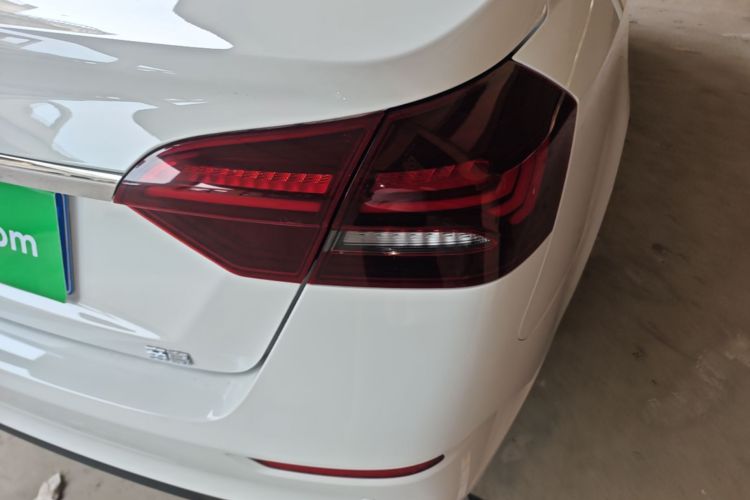 GEELY Emgrand 2021 #8 GEELY Emgrand 2021 car image #8