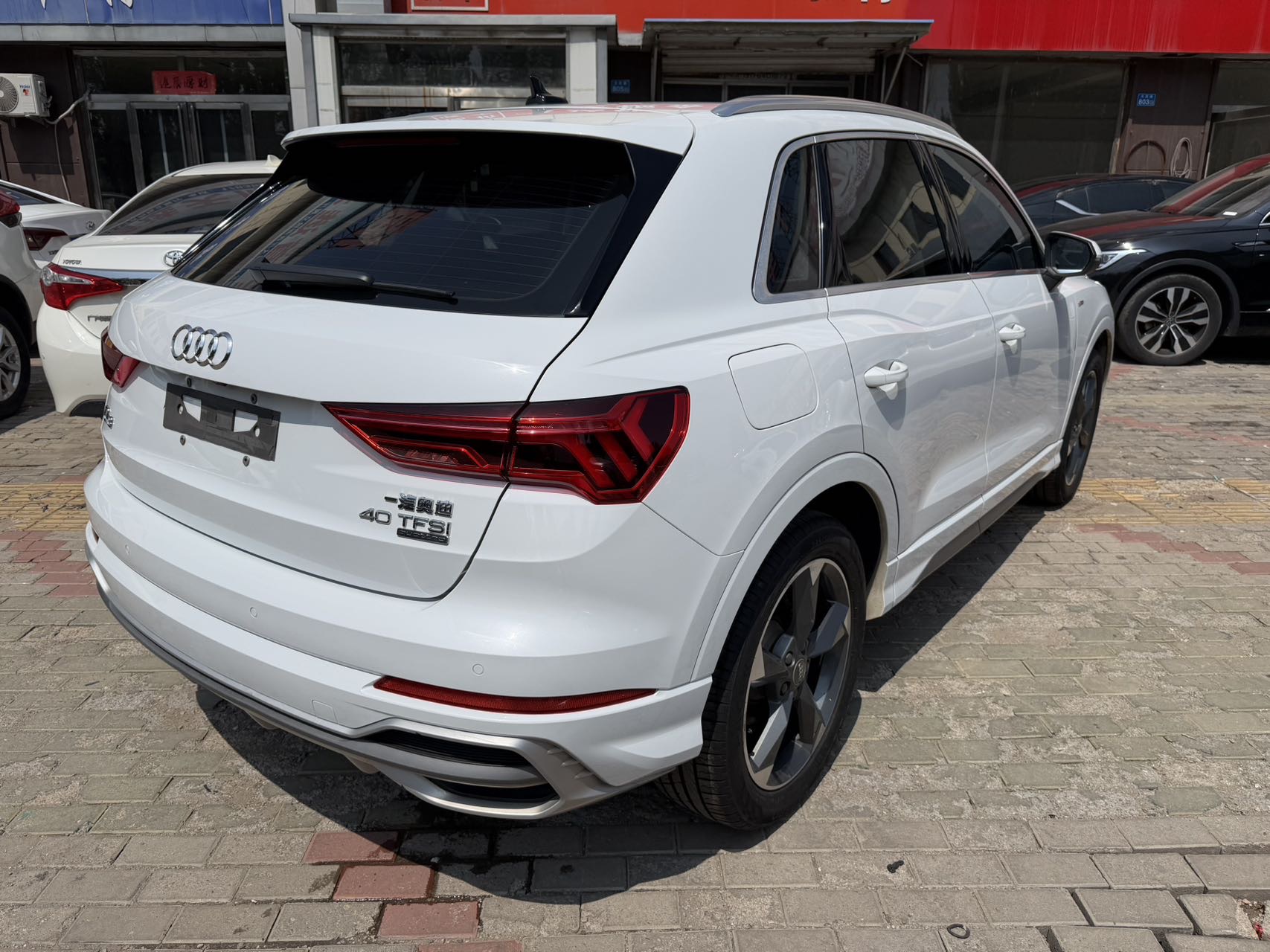Audi Q3 2019 immagine di auto #2