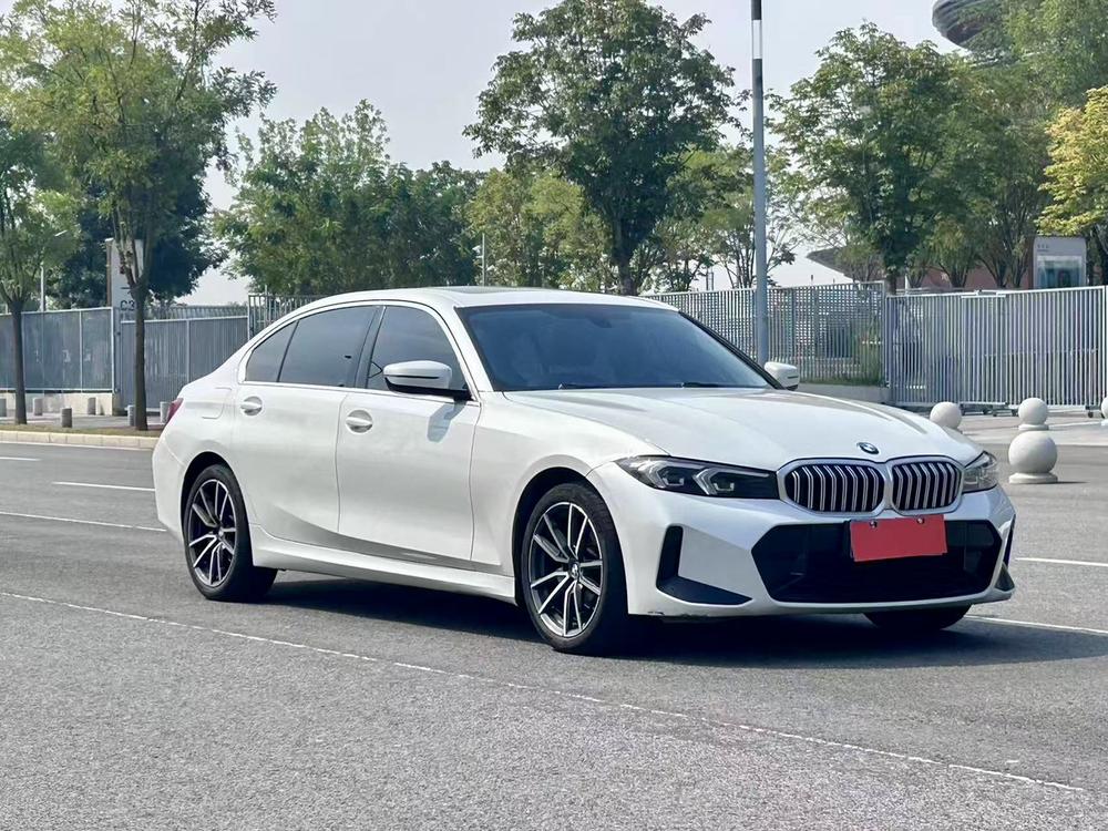 BMW 3 Series 2023 #3 BMW 3 Series 2023 صورة سيارة #3