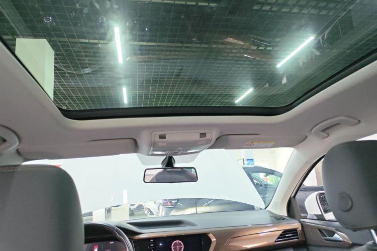 Volkswagen Tharu 2023 immagine di auto #18