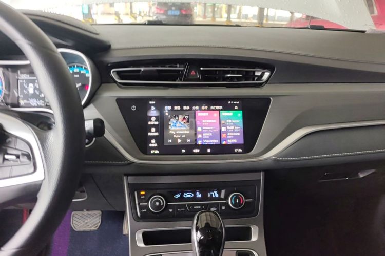 GEELY Emgrand 2020 car image #25