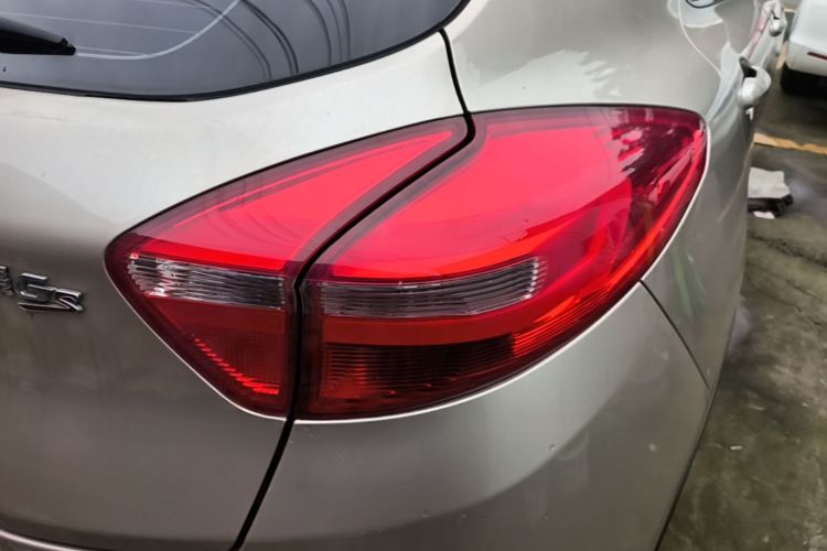GEELY Emgrand GS 2016 car image #8