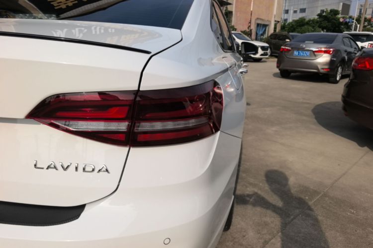 Volkswagen Lavida 2025 car image #8