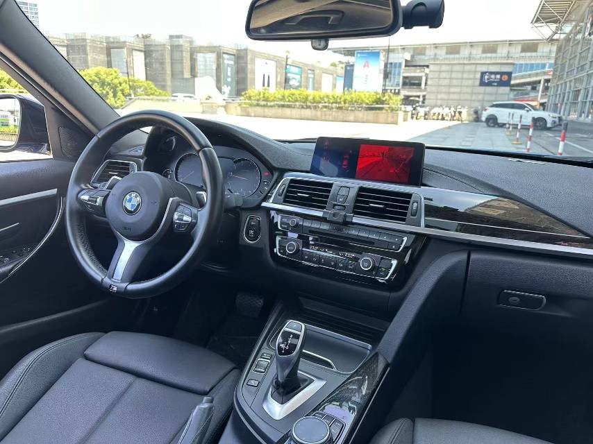 BMW 3 Series 2018 #12 BMW 3 Series 2018 car image #12