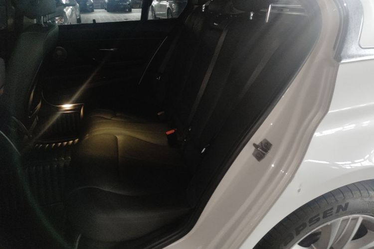 BMW 3 Series 2017 imagen de coche #17