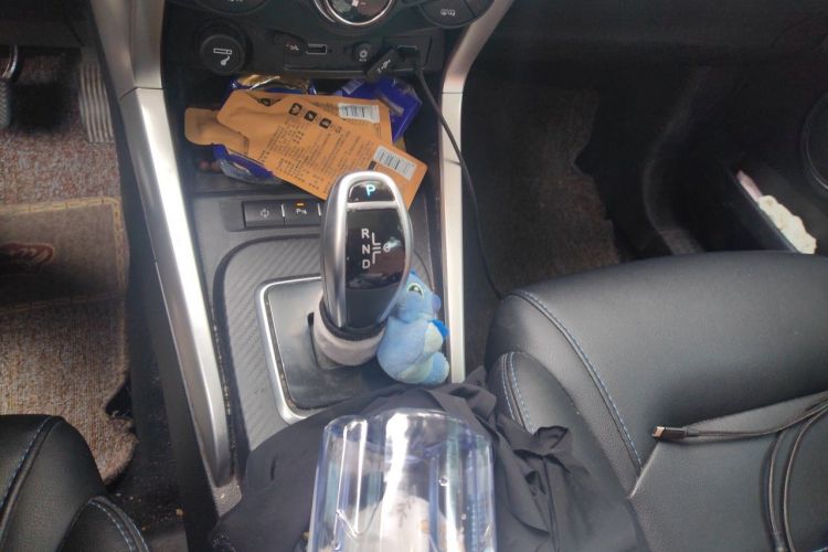 BYD Yuan New Energy 2019 imagen de coche #14