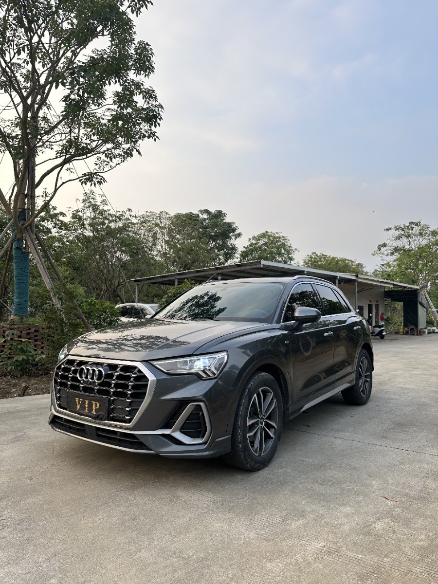 Audi Q3 2023 Audi Q3 2023 car image